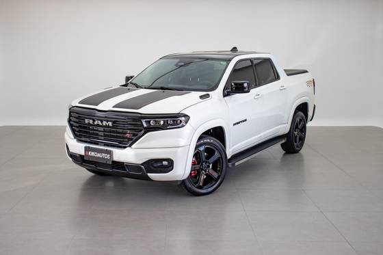 RAM RAMPAGE 2.0 HURRICANE 4 TURBO GASOLINA R/T 4X4 AUTOMÁTICO